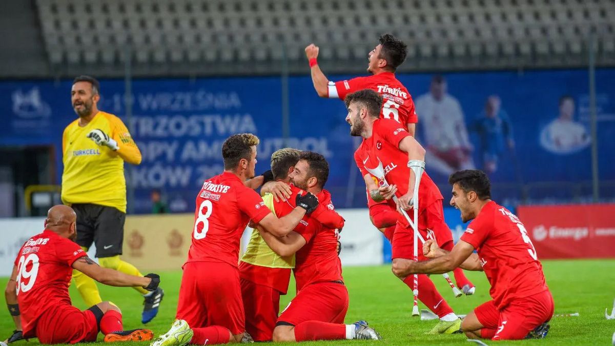 Milli Futbol Takımı'mız Yine Avrupa Şampiyonu Oldu!