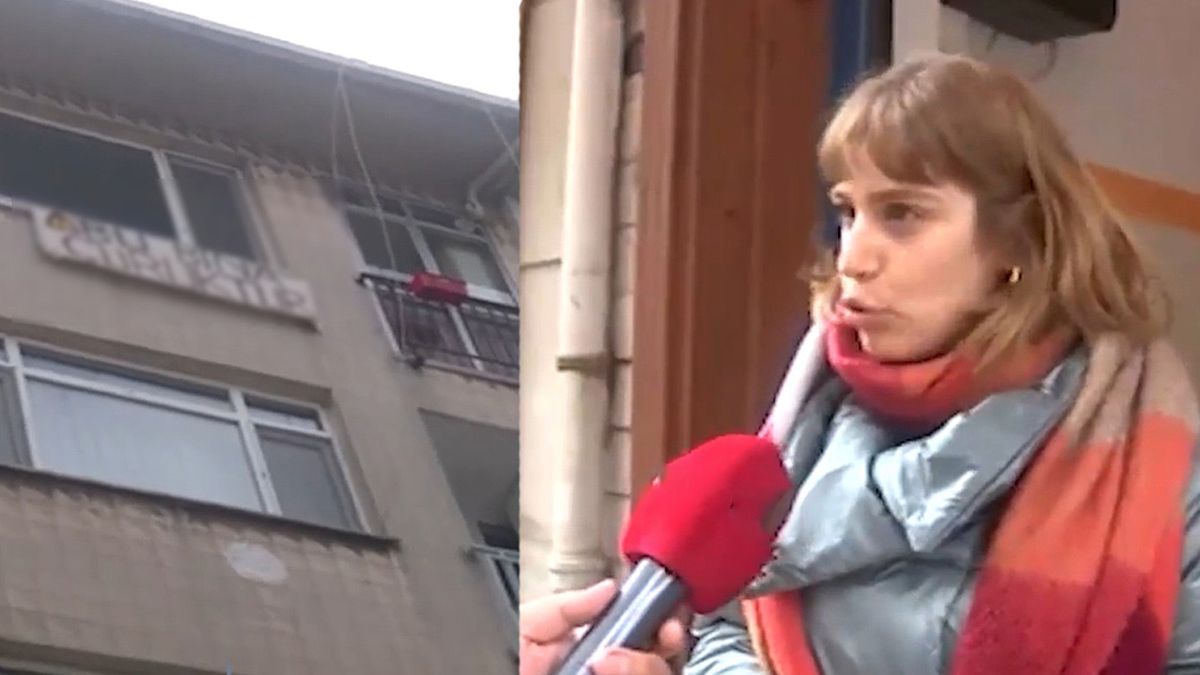 Bu evi gören almaktan vazgeçiyor pankarta yazdığı yazı herkesi uzaklaştırıyor