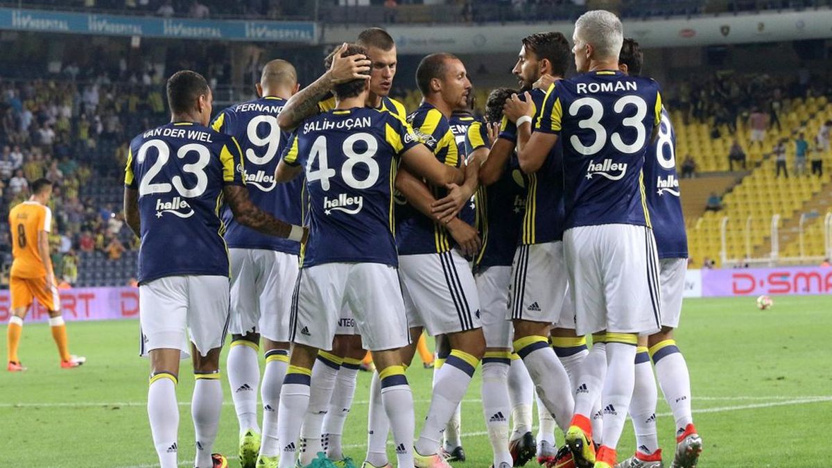 Eski Fenerbahçeli Gregory Van Der Wiel Başkan Aziz Yıldırım Tarafndan Tehdit Edilmiş!