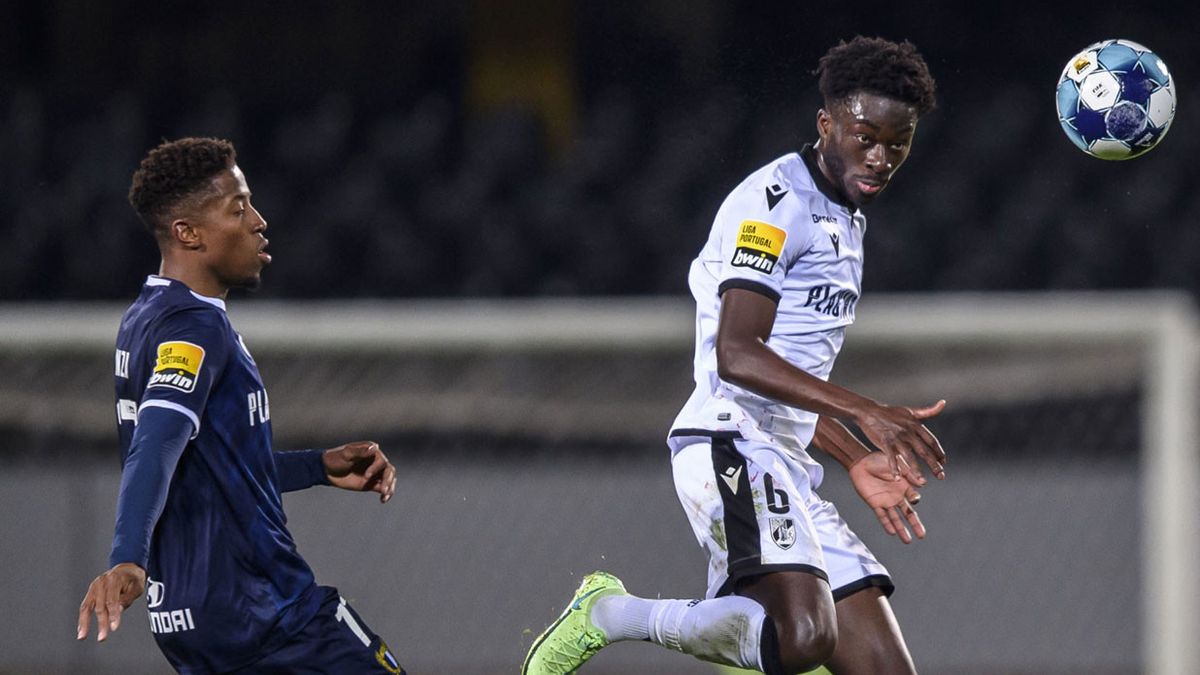 Fenerbahçe Kim Min Jae'nin takımdan ayrılması durumunda Abdul Mumin'in transferi için kolları sıvadı!