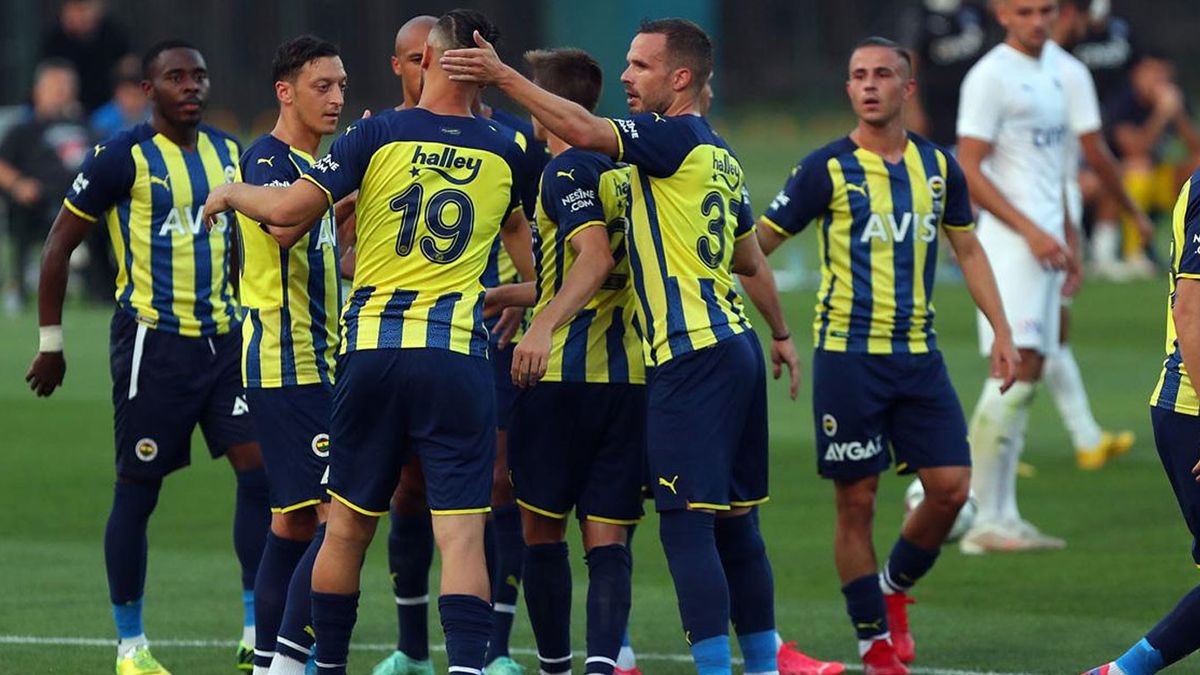 Fenerbahçe'de Devre Arasında Yolların Ayrılacağı İsimler Belli Oldu!