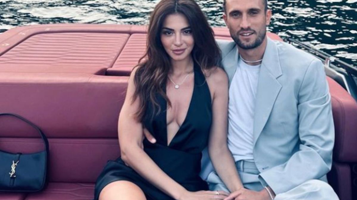 Futbolcu sevgilisi Yusuf Yazıcı ile birlikte Dubai’ye giden Melisa Aslı Pamuk tesettüre girdi! Ünlü oyuncunun pozlarına beğeni yağdı