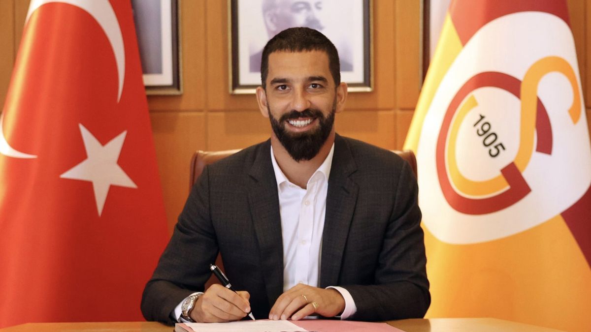 Galatasaraylı Arda Turan, futbolu bıraktıktan sonra teknik adam olmaya karar verdi!