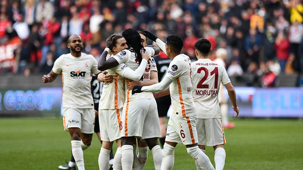 Rangers, Galatasaray'dan Olimpiu Morutan'ın transferi için devreye girdi!