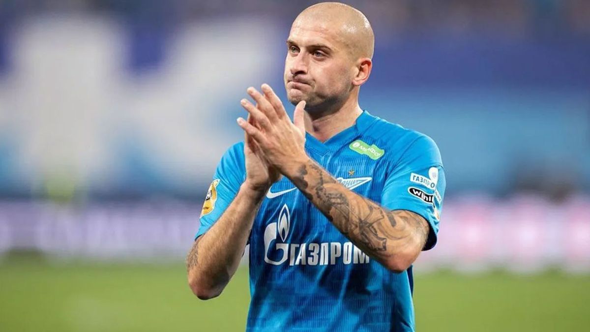 Rusya - Ukrayna savaşı sonrasında Zenit'ten ayrılan Ukraynalı Yaroslav Rakitskiy'i Başakşehir transfer etti!