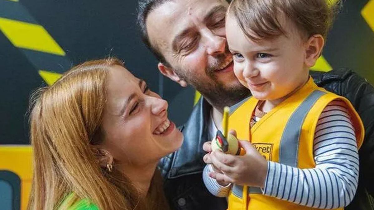 Hazal Kaya İkinci Kez Koronavirüse Yakalandı