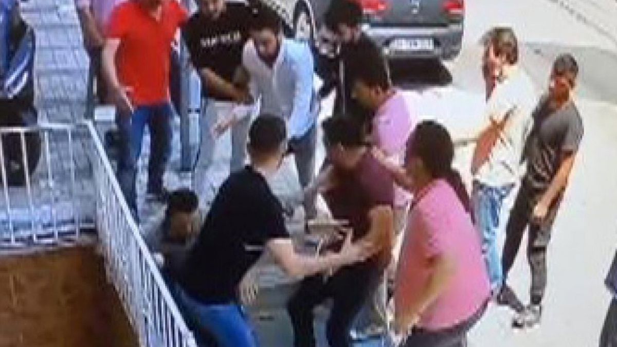 Üsküdar’da Hırsızlık Yapmaya Çalışan Kişi, Mahalleliden Dayak Yedi