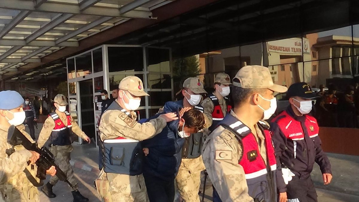 Uzman Çavuş Mehmet Dinç'i Şehit Eden Kişi Ve Arkadaşları Yakalandı!
