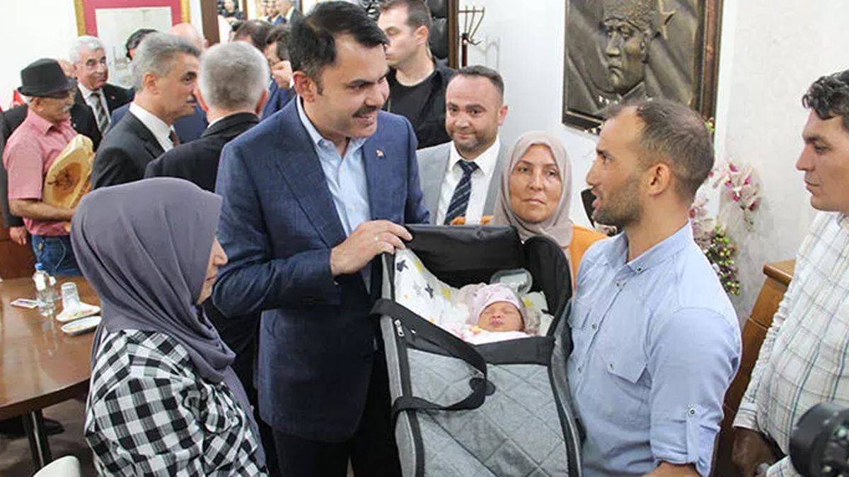 Yangında evini kaybeden vatandaşlar yeni evlerine kavuştular!