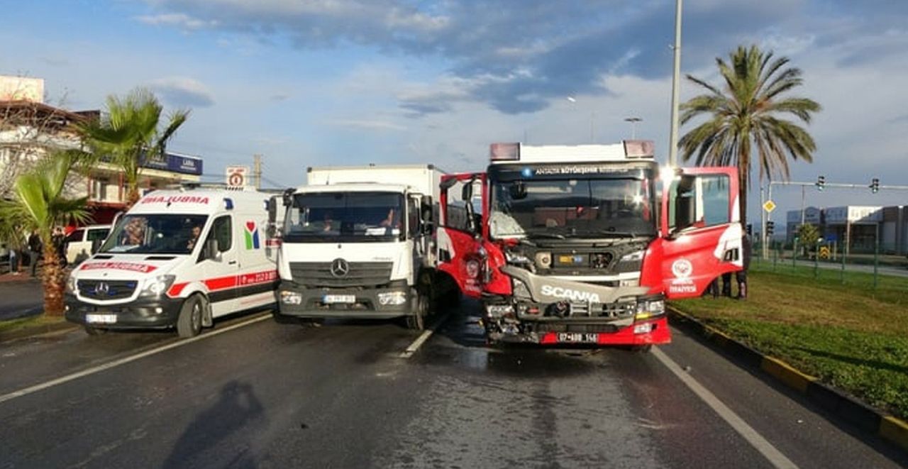 1 kişi öldü, 3 kişi yaralandı 1 kişi öldü, 3 kişi yaralandı