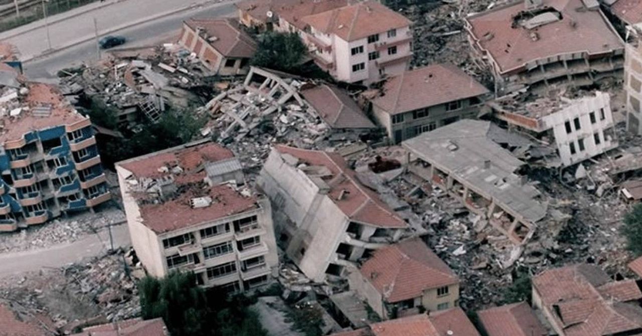 10 Ayda 17 Bin Deprem 10 Ayda 17 Bin Deprem