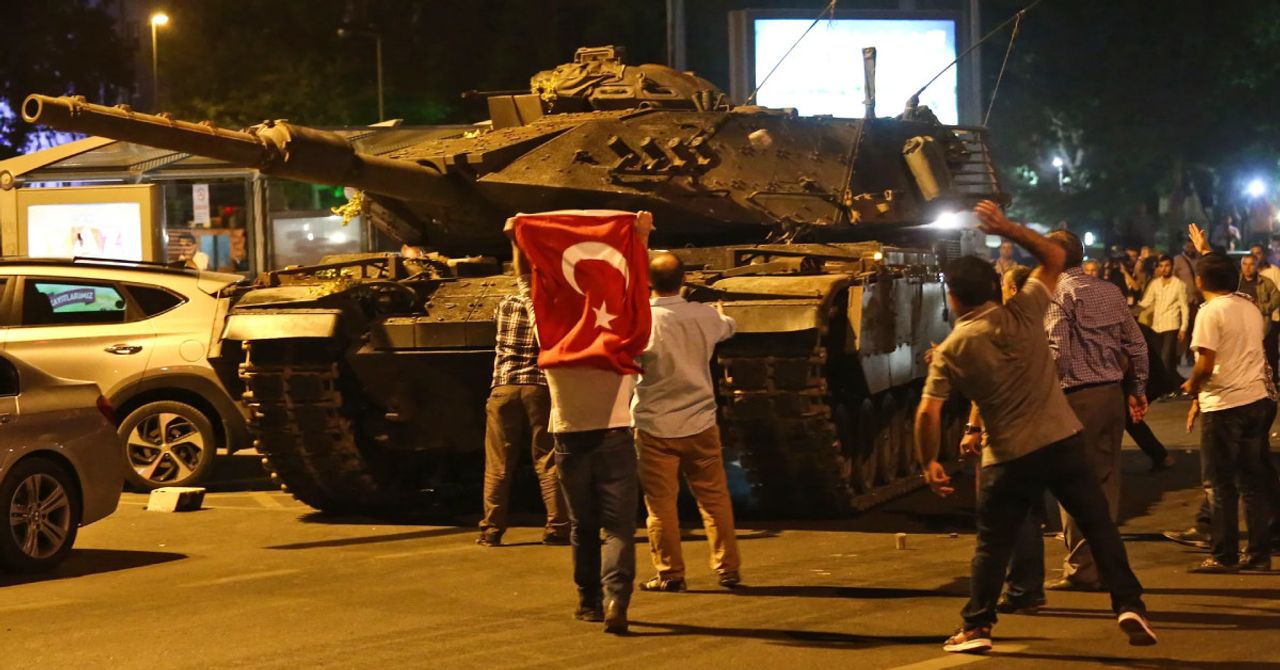 15 Temmuz davalarında son durum: Binlerce darbeci mahkum edildi 15 Temmuz davalarında son durum: Binlerce darbeci mahkum edildi