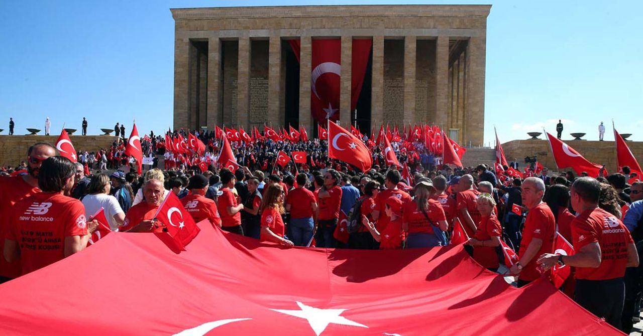 19 Mayıs Atatürk 19 Mayıs Atatürk