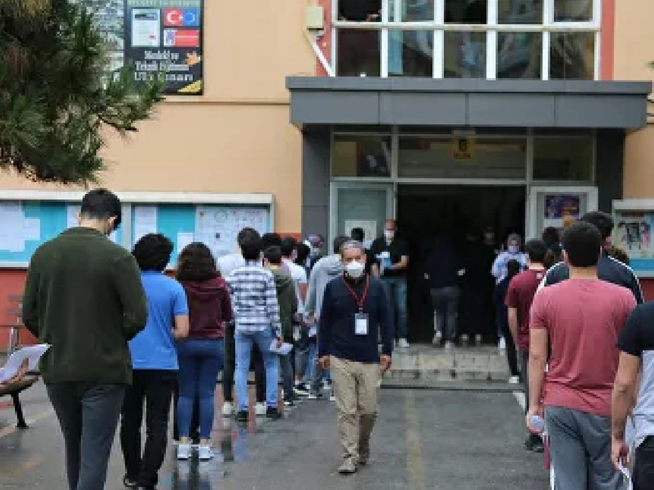 Test sonucu pozitif olan öğrenciler sınava girecek mi, nasıl girecek? Test sonucu pozitif olan öğrenciler sınava girecek mi, nasıl girecek?