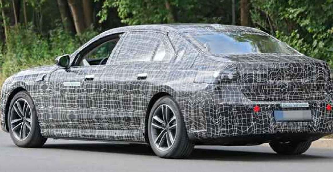 2022 BMW i7 serisinin özellikleri 2022 BMW i7 serisinin özellikleri
