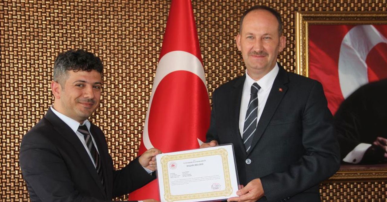 30 milyon liraya mal olacak sahtekarlık olayı tapu memurları sayesinde engellendi! 30 milyon liraya mal olacak sahtekarlık olayı tapu memurları sayesinde engellendi!
