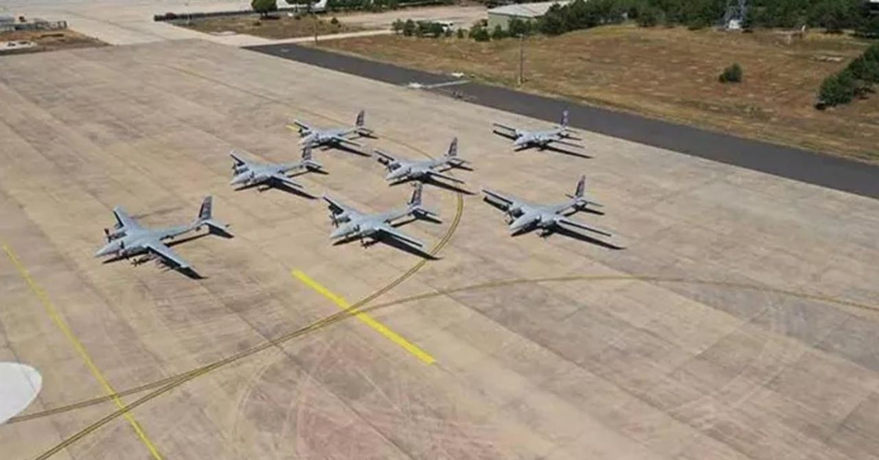 7 Adet AKINCI TİHA bir araya geldi 7 Adet AKINCI TİHA bir araya geldi