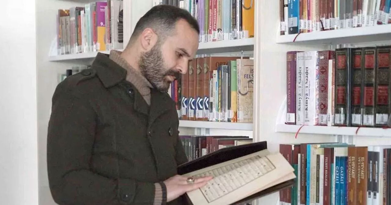 800 yıl önce yazılmış 800 yıl önce yazılmış