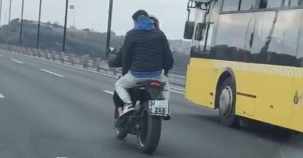 Maskeli Motosiklet Maskeli Motosiklet