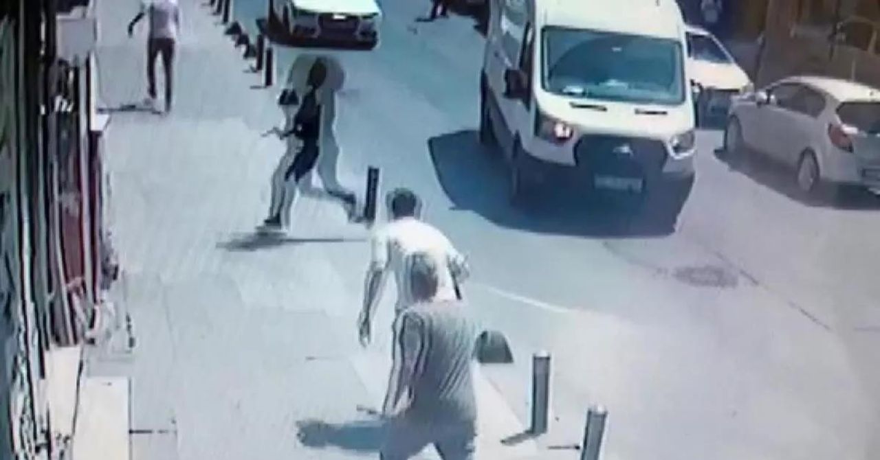 9 kilo altını alarak olay yerinden kaçtı 9 kilo altını alarak olay yerinden kaçtı