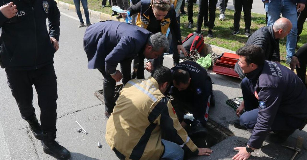Kanalizasyonda mahsur kaldılar