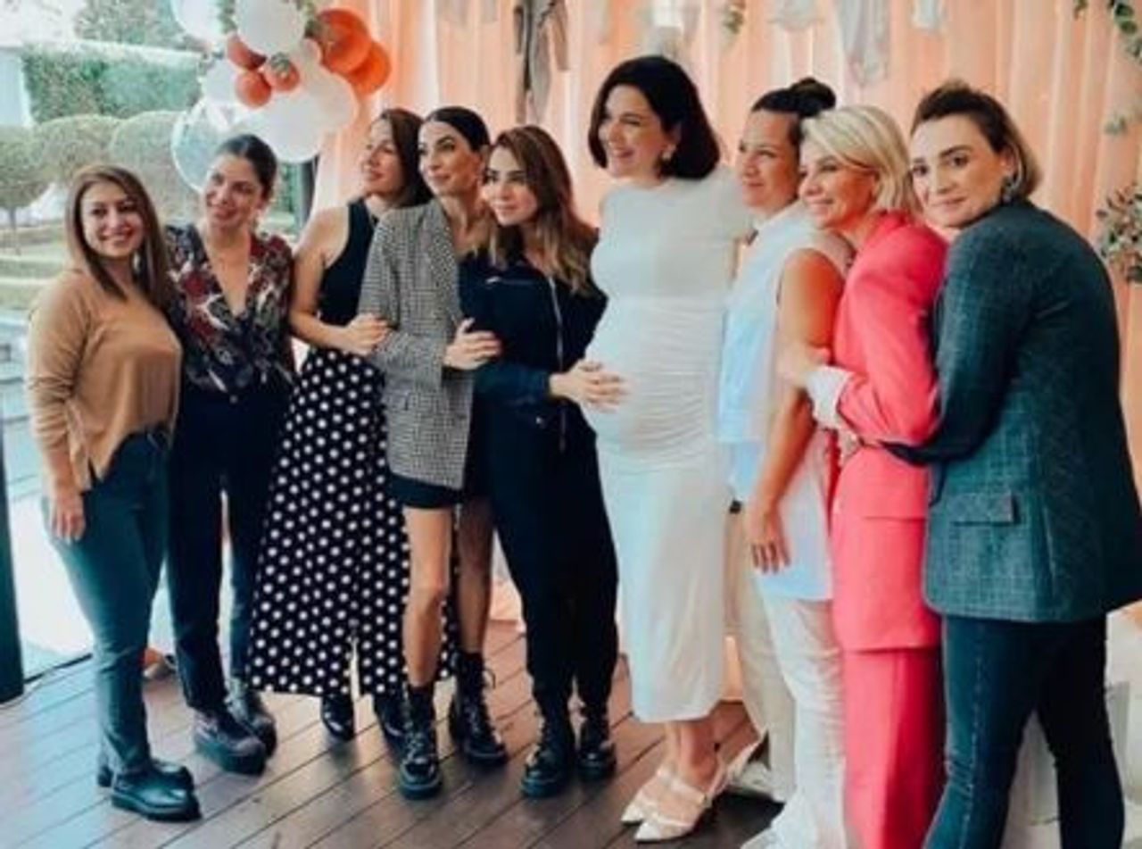 Bergüzar Korel doğum yaptı Bergüzar Korel doğum yaptı