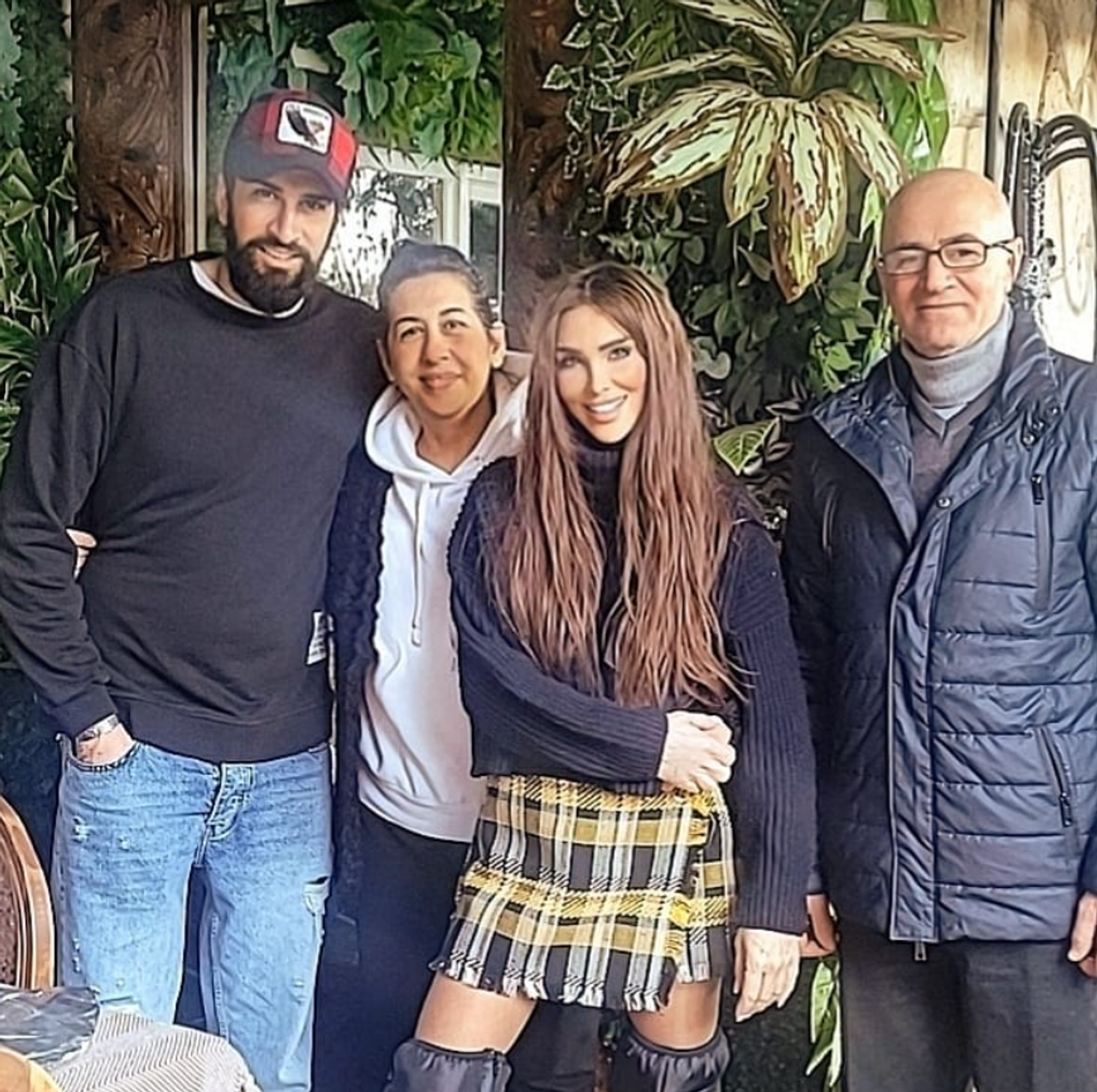 Seren Serengil ve Sevgilisi Seren Serengil ve Sevgilisi