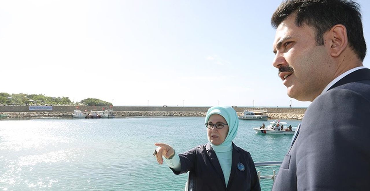 Emine Erdoğan, Bakan Kurum ile Van Emine Erdoğan, Bakan Kurum ile Van