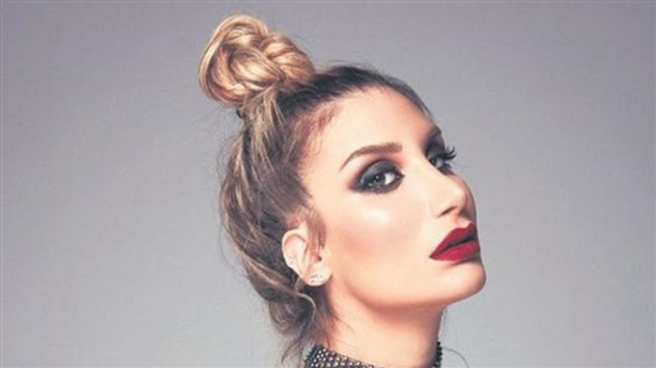 İrem Derici kimdir, nereli, kaç yaşında? İrem Derici kimdir, nereli, kaç yaşında?