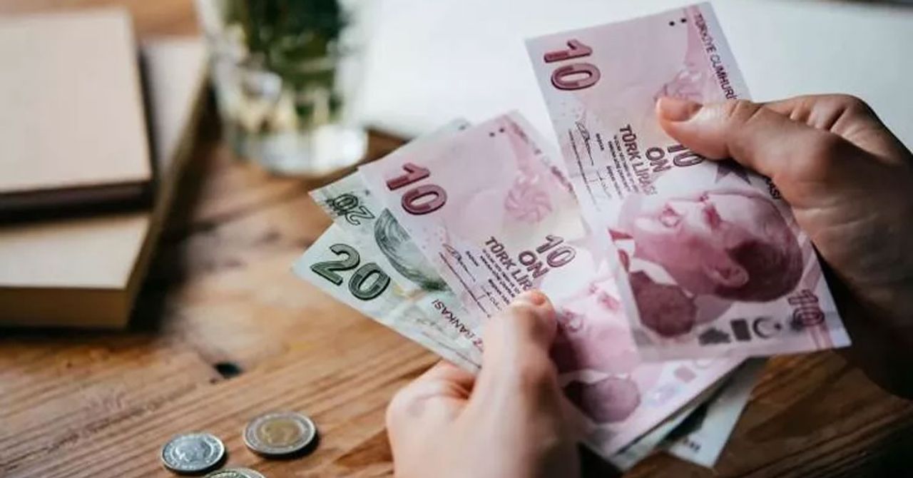 Maaşlar bin liradan fazla artacak Maaşlar bin liradan fazla artacak