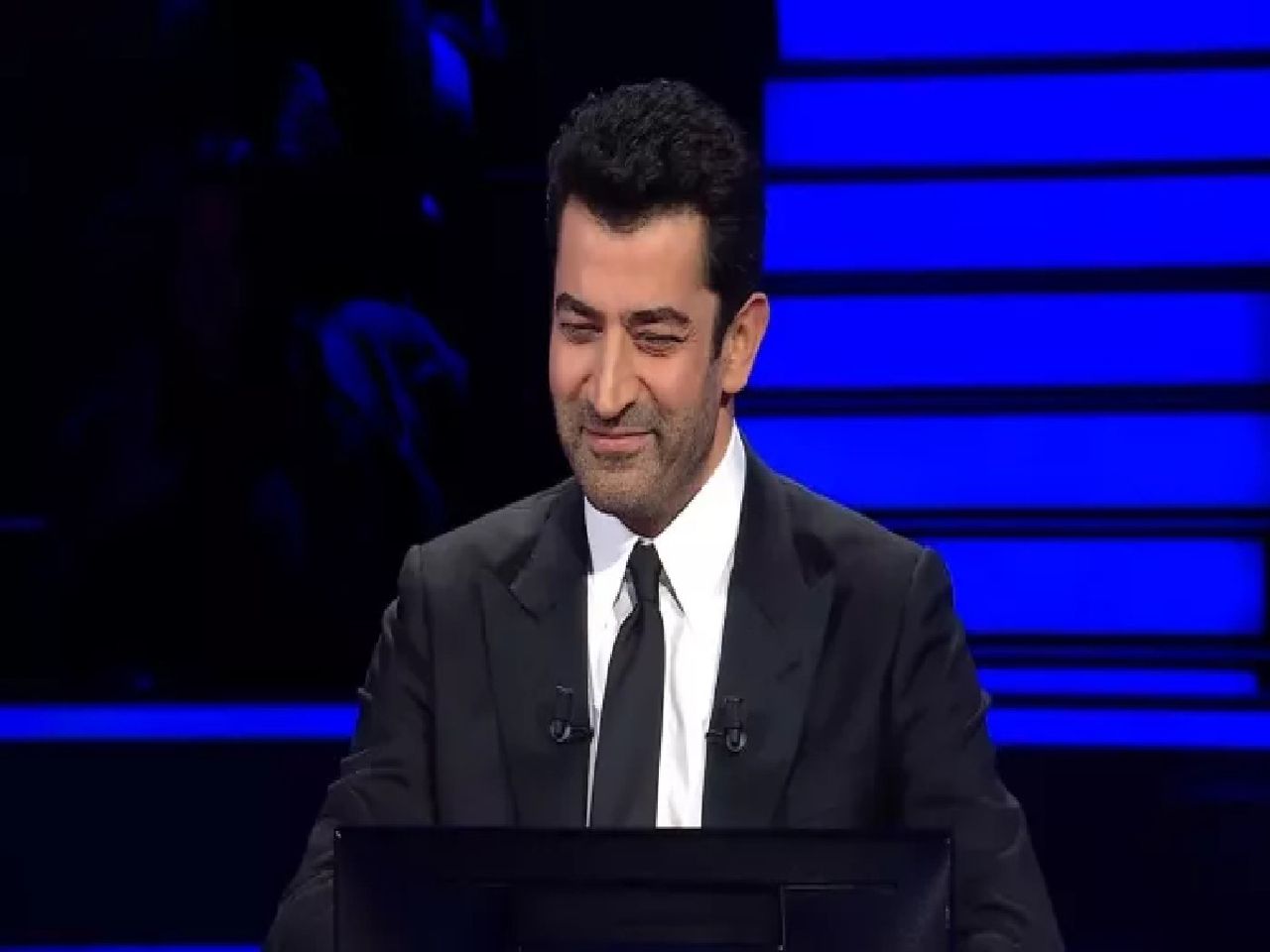 Kenan İmirzalioğlu Kenan İmirzalioğlu