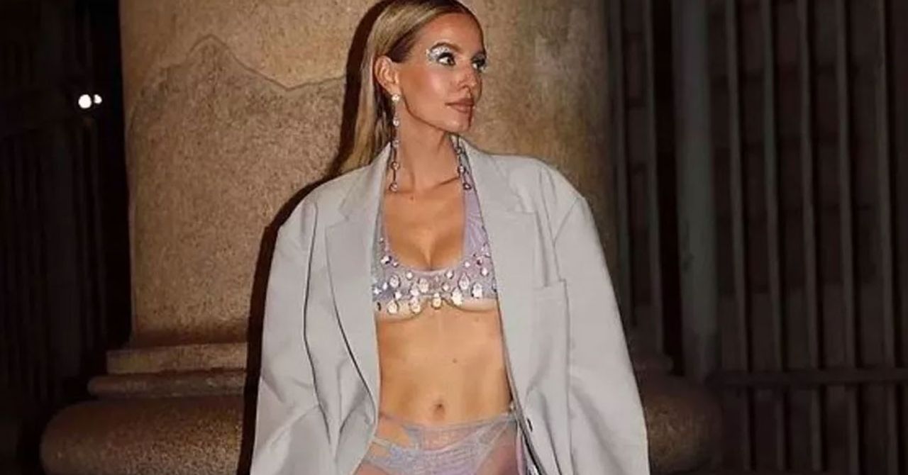 Demet Akalın