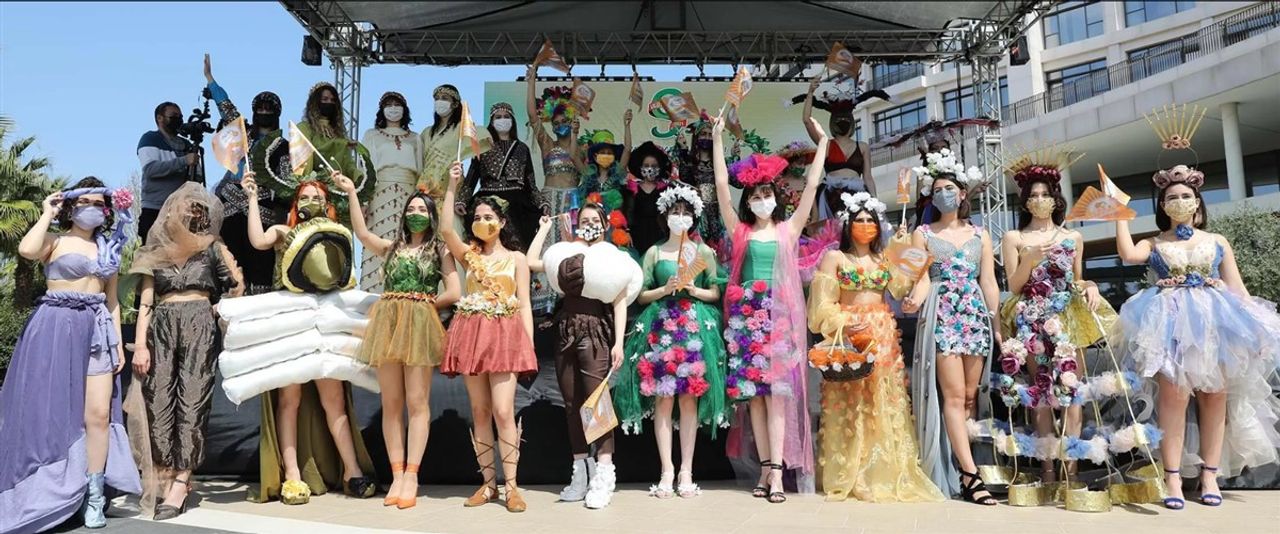 karnaval karnaval