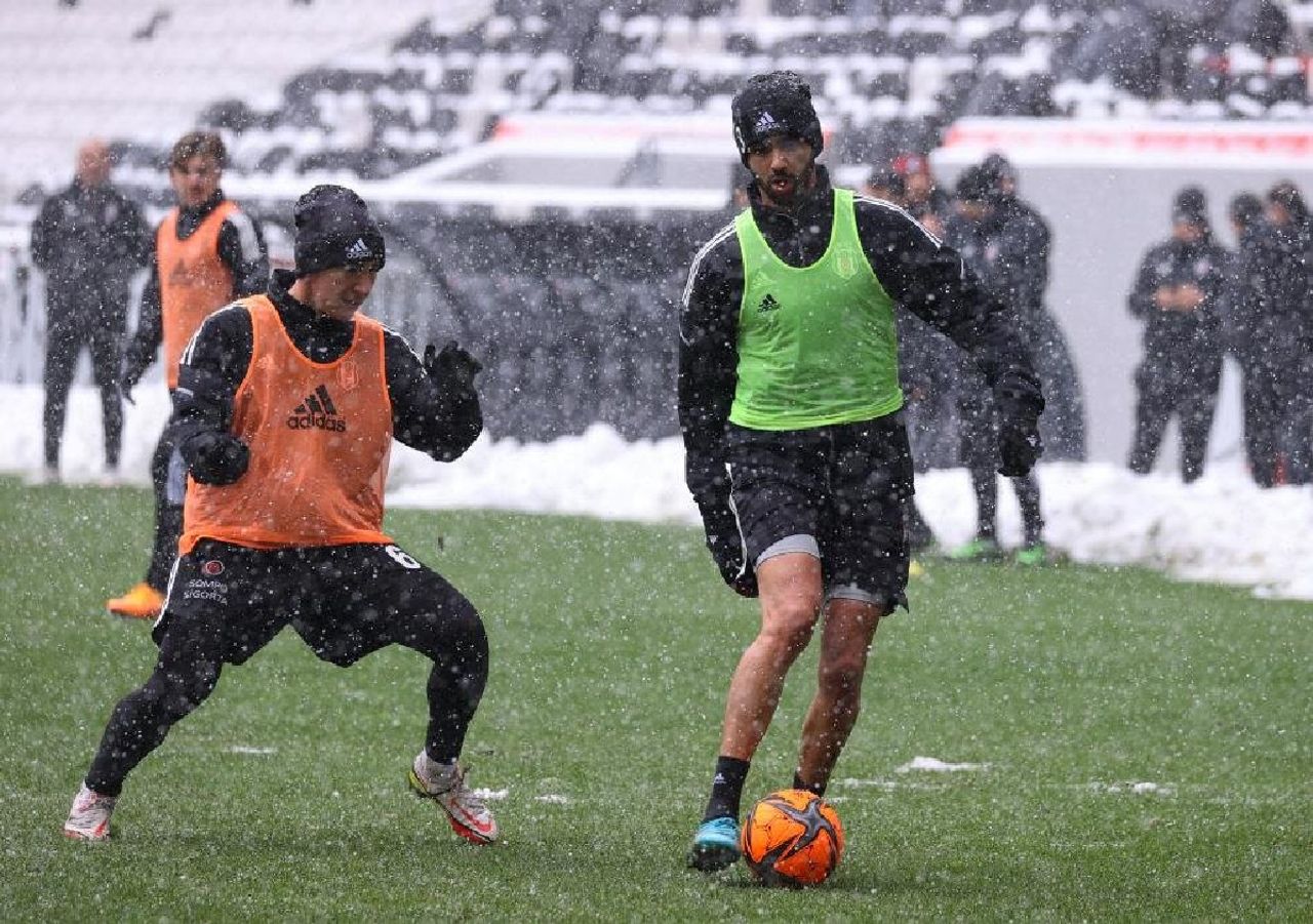 Beşiktaş kadrosunda sakat ve cezalı oyuncular kimler Beşiktaş kadrosunda sakat ve cezalı oyuncular kimler