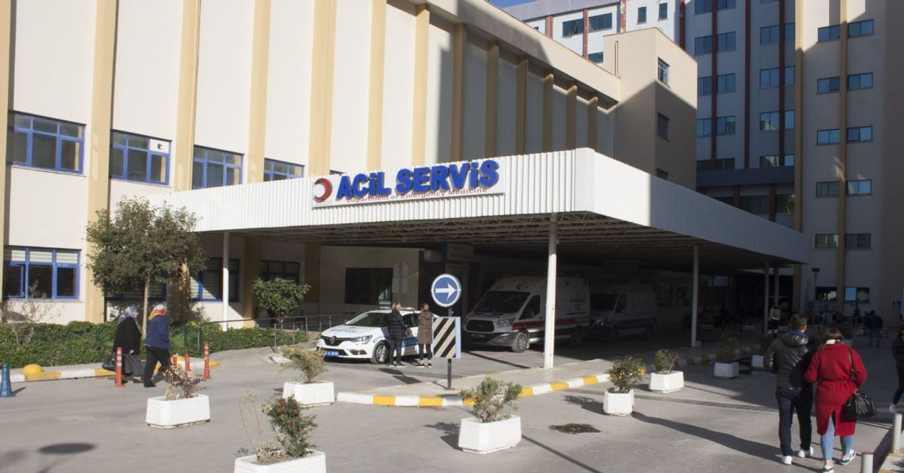 Acil servisler alarma geçti: Hasta başvuruları giderek artıyor Acil servisler alarma geçti: Hasta başvuruları giderek artıyor