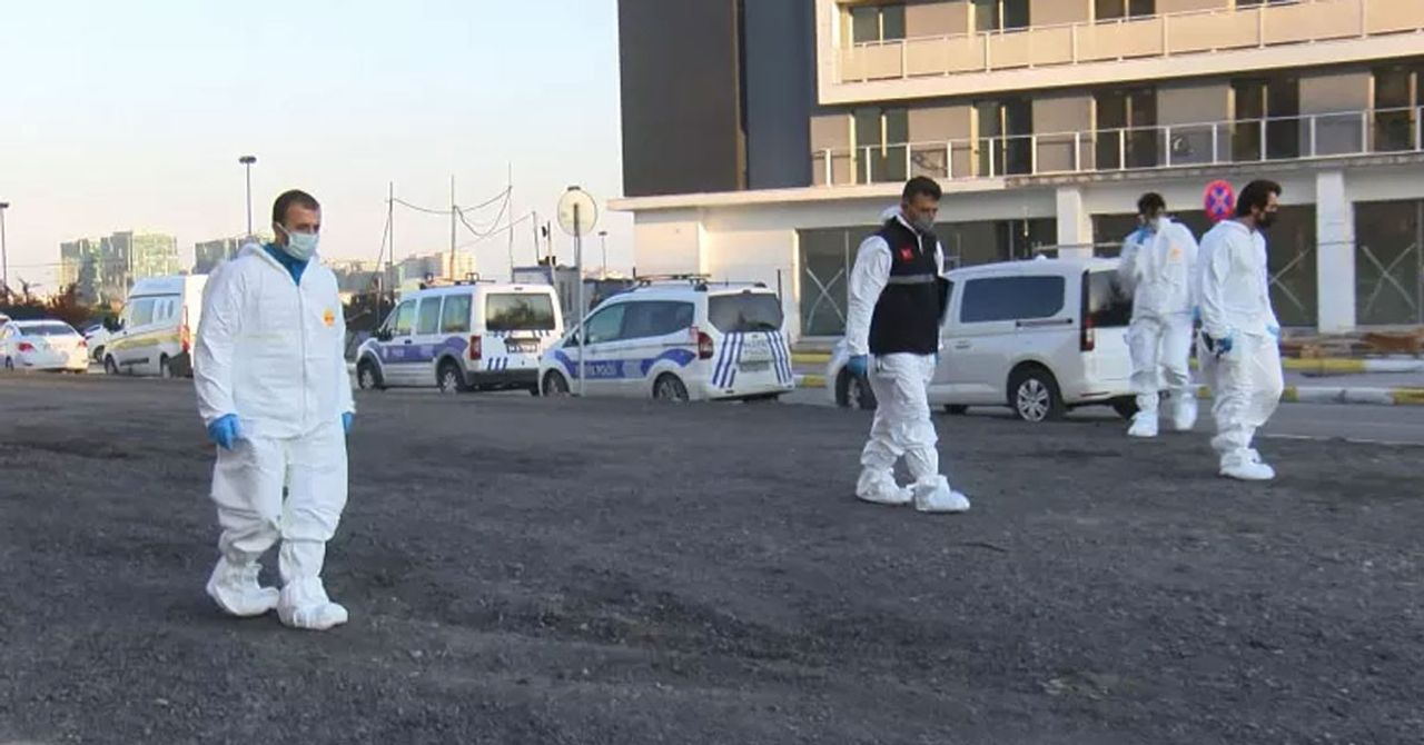 Adliye önünde ölümle sonuçlanan silahlı çatışmanın nedeni yok artık dedirtti! Adliye önünde ölümle sonuçlanan silahlı çatışmanın nedeni yok artık dedirtti!