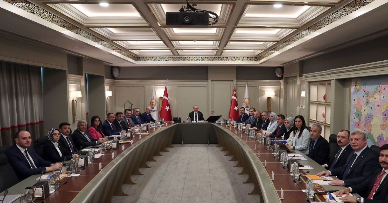 AK MYK bugün toplanıyor: Cumhurbaşkanı Erdoğan başkanlık edecek AK MYK bugün toplanıyor: Cumhurbaşkanı Erdoğan başkanlık edecek