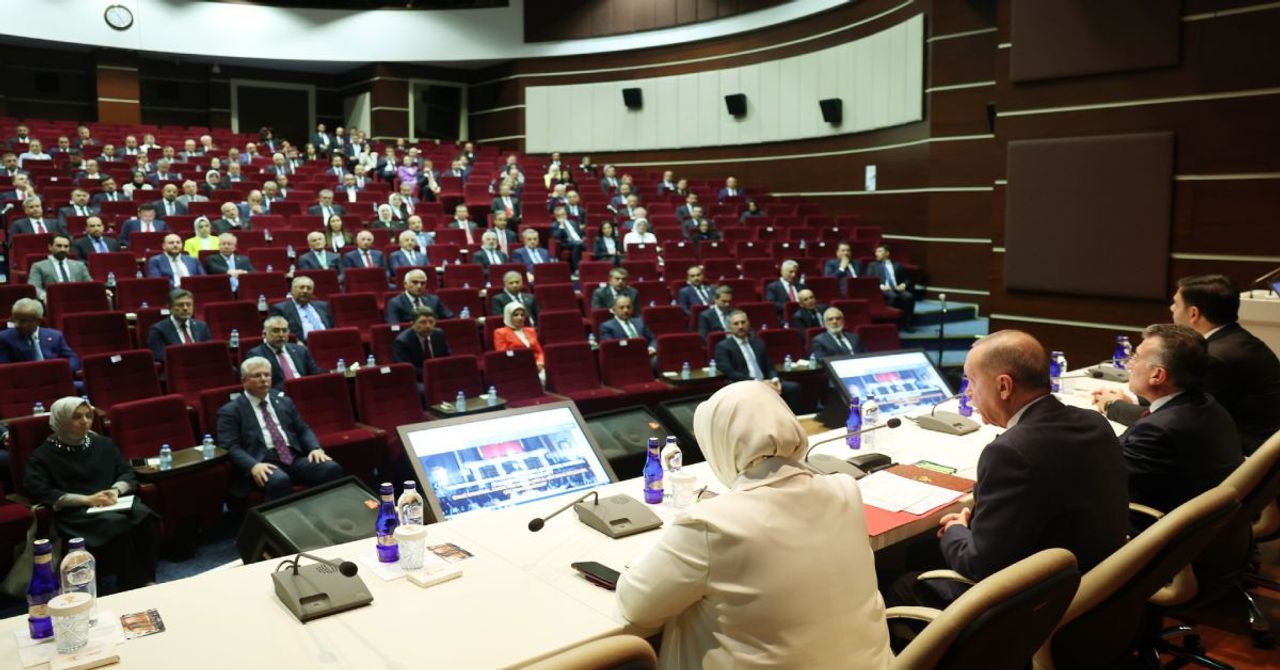 AK Parti’de MYK toplanıyor: Yeni yol haritası belli oluyor AK Parti’de MYK toplanıyor: Yeni yol haritası belli oluyor