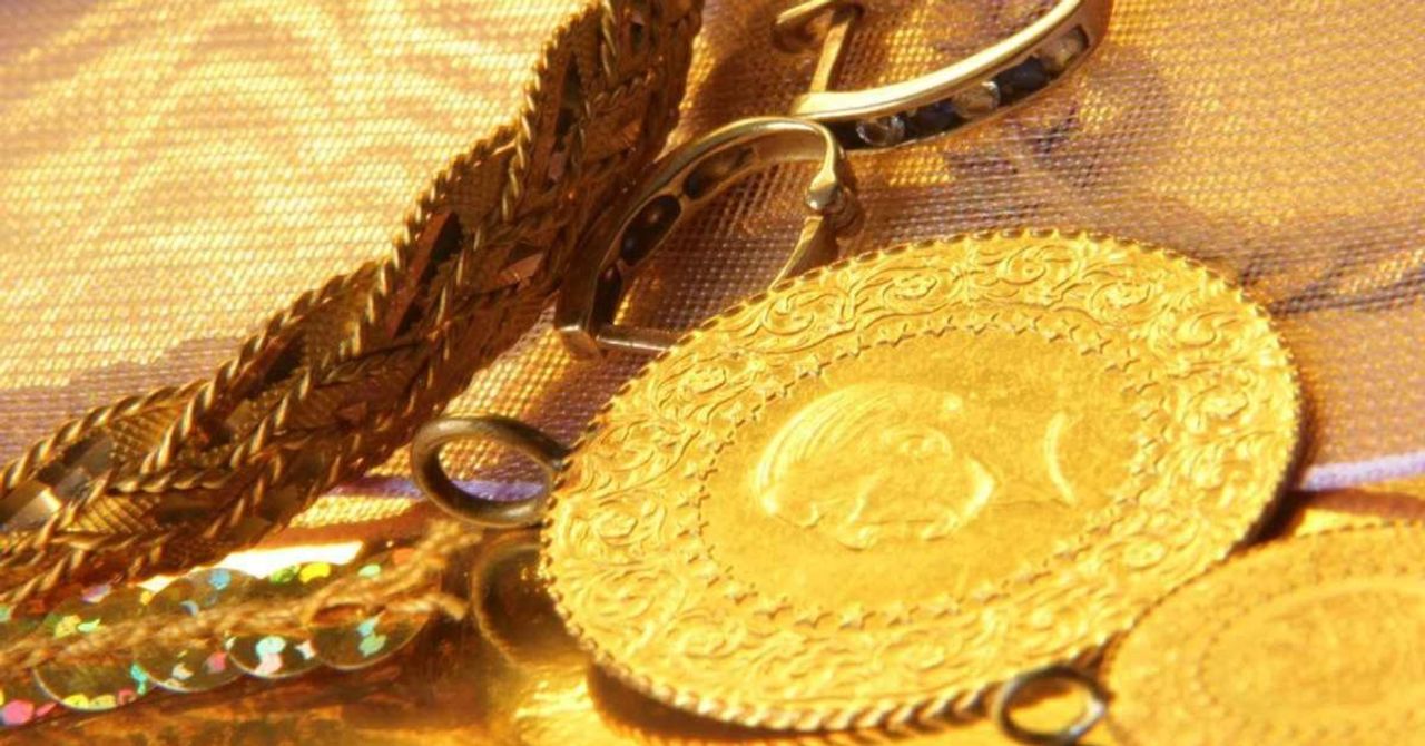 Altın rekor serisine devam ediyor: Gram altın ve çeyrek altın ne kadar, kaç TL? (4 Nisan 2024 güncel altın fiyatları) Altın rekor serisine devam ediyor: Gram altın ve çeyrek altın ne kadar, kaç TL? (4 Nisan 2024 güncel altın fiyatları)