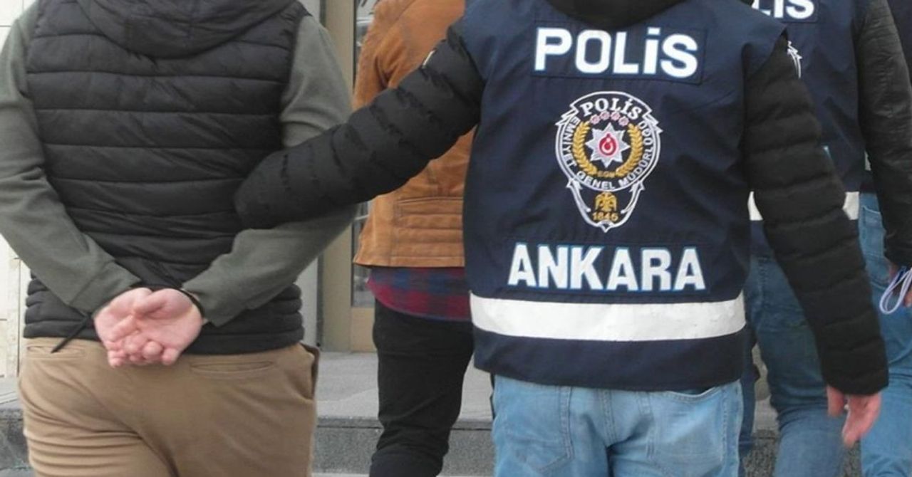 Ankara’da FETÖ soruşturması derinleşti: 24 şüpheli gözaltına alındı Ankara’da FETÖ soruşturması derinleşti: 24 şüpheli gözaltına alındı