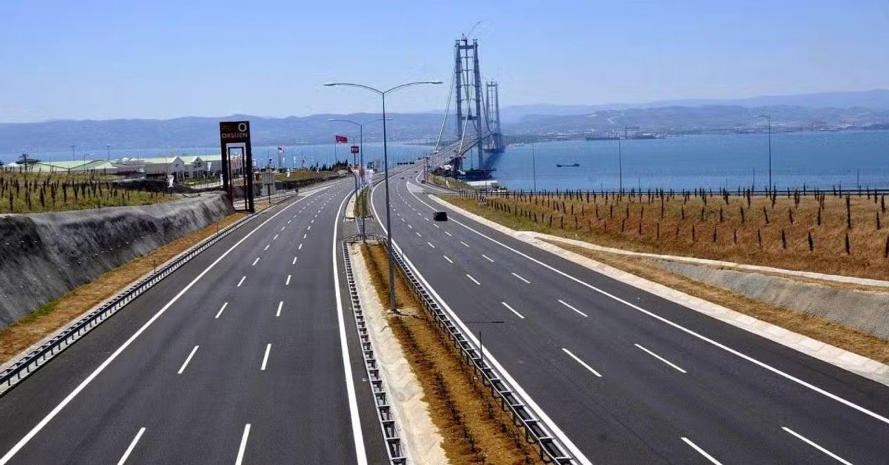 Araç sahipleri dikkat: Köprü ve otoyol ücretlerine bugün zam yapıldı Araç sahipleri dikkat: Köprü ve otoyol ücretlerine bugün zam yapıldı
