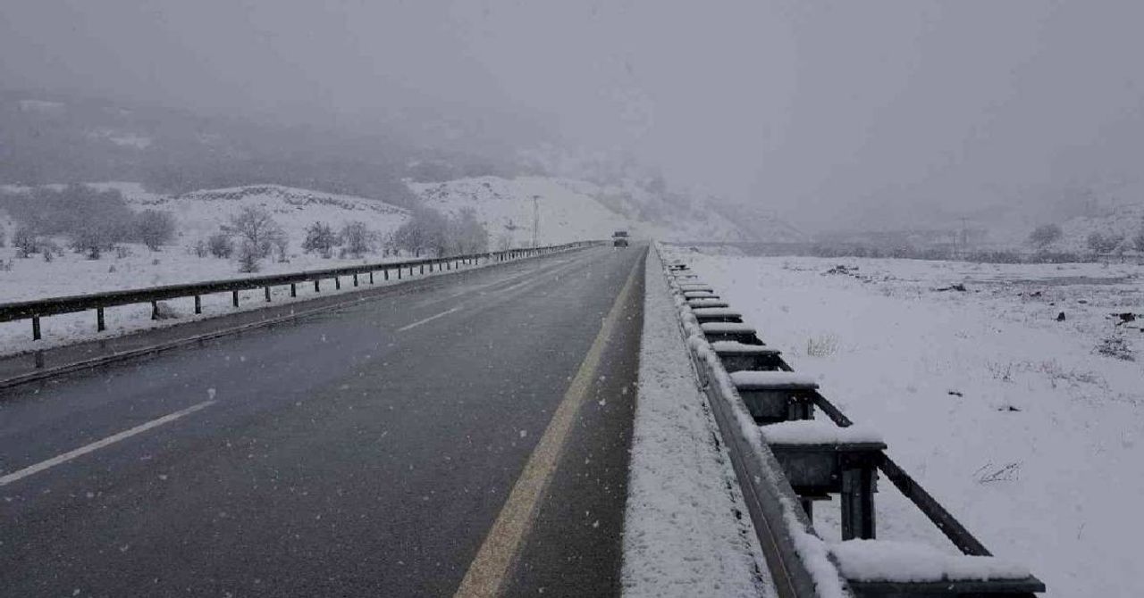 Ardahan Bayburt Erzincan Kar Yağışı Ardahan Bayburt Erzincan Kar Yağışı