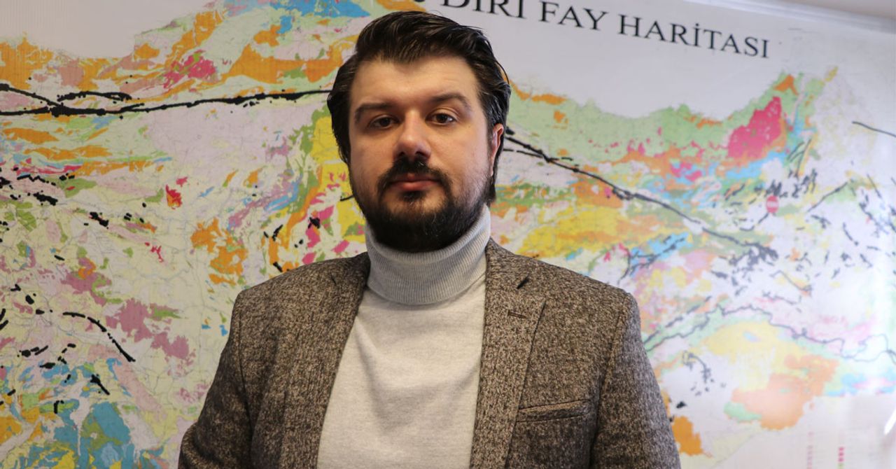 Atatürk Üniversitesi Deprem Araştırma Merkezi Müdürü Doç. Dr. Çağlar Özer Atatürk Üniversitesi Deprem Araştırma Merkezi Müdürü Doç. Dr. Çağlar Özer