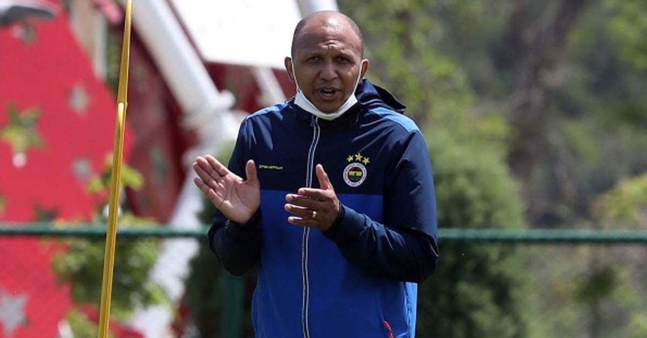 Aurelio yardımcı antrenör olacak. Aurelio yardımcı antrenör olacak.