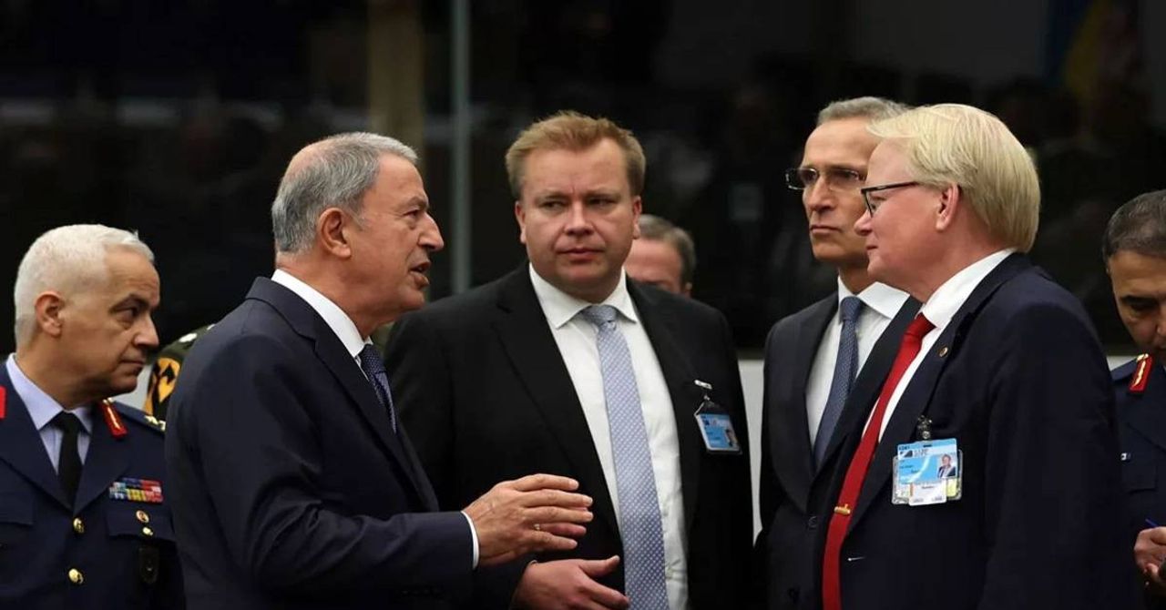 Bakan Akar NATO