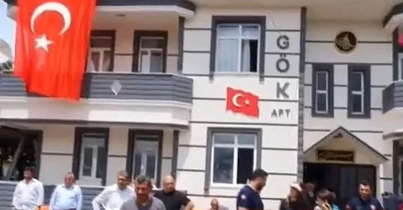 Bakan Akar Bakan Akar