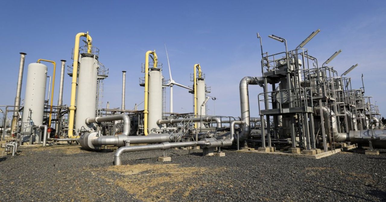 Bakan Bayraktar’dan doğal gaz açıklaması: 2 milyon haneye yetebilecek Bakan Bayraktar’dan doğal gaz açıklaması: 2 milyon haneye yetebilecek