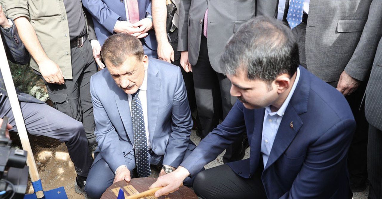 Bakan Kurum: 2-3 ay içerisinde Malatya’mızda evine girmemiş depremzede kardeşimiz kalmayacak! Bakan Kurum: 2-3 ay içerisinde Malatya’mızda evine girmemiş depremzede kardeşimiz kalmayacak!