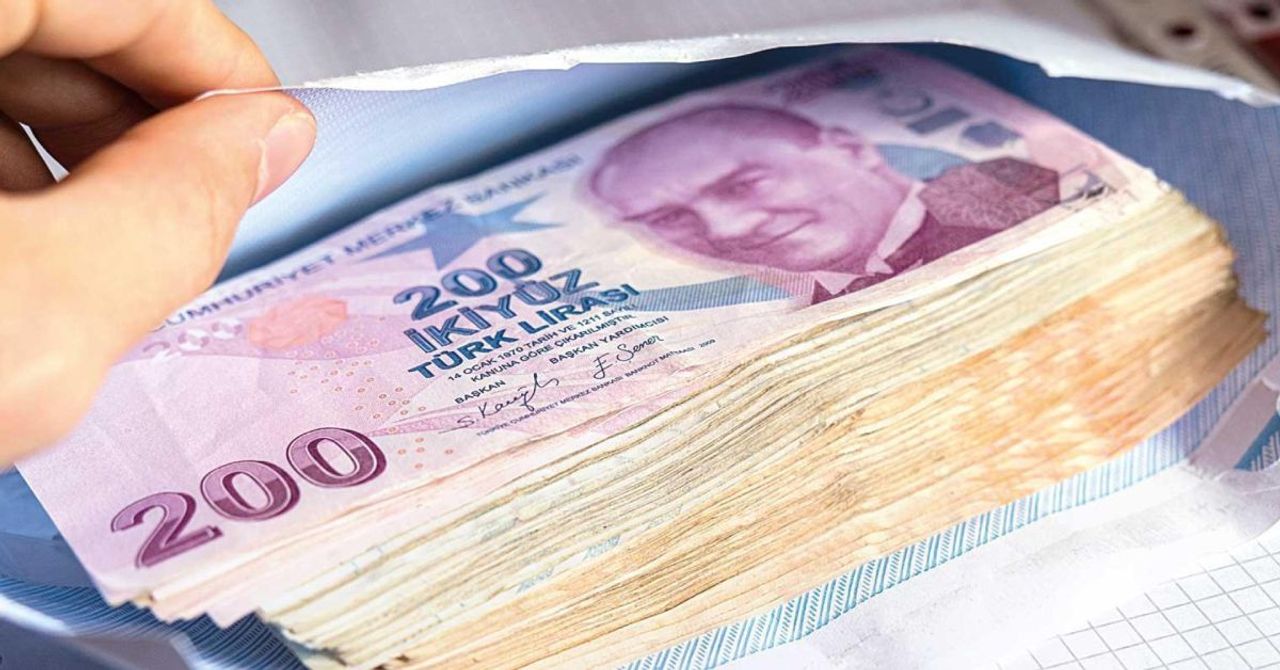 Bakan Şimşek imzayı attı: Maaş zammı ve kıdem tazminatı güncellemeleri yürürlüğe girdi Bakan Şimşek imzayı attı: Maaş zammı ve kıdem tazminatı güncellemeleri yürürlüğe girdi