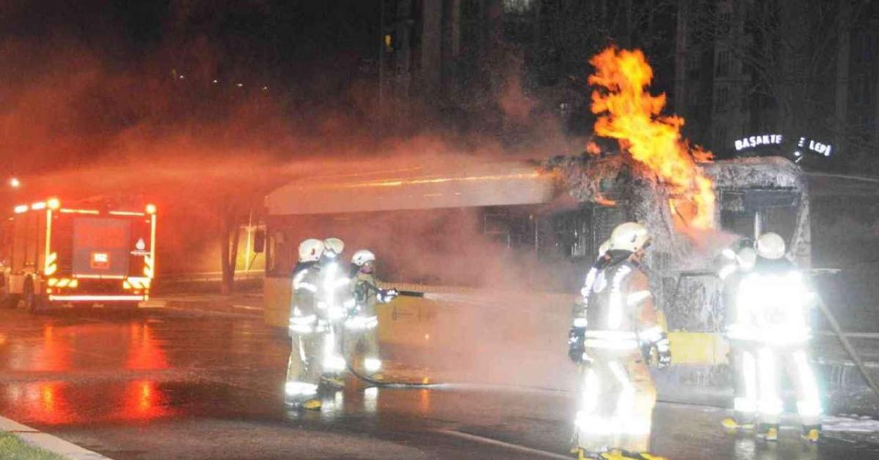 Başakşehir İETT Yangın Başakşehir İETT Yangın